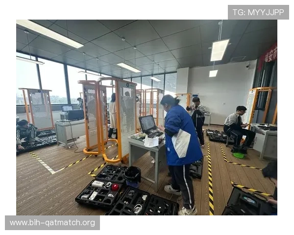 乐动体育观望赛场:最新比赛分析与精彩瞬间回顾,带你领略赛场激烈对决